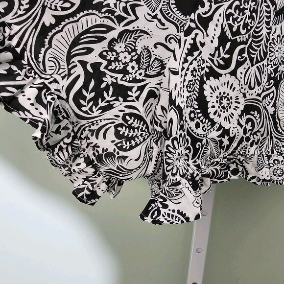 Unique Vintage Black White Botanical Floral Shorts‎ Ruffled Belted 1X / 16 - Picture 5 of 7